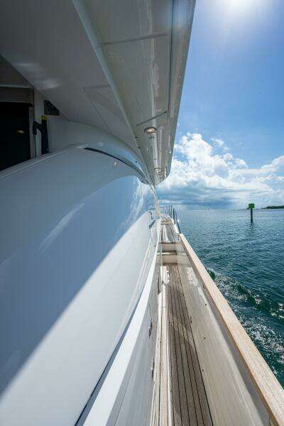 RESET 78ft Fairline Yacht For Sale