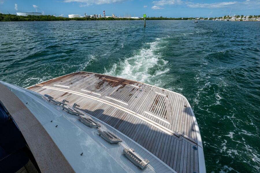 78' 2015 Fairline 78 Squadron