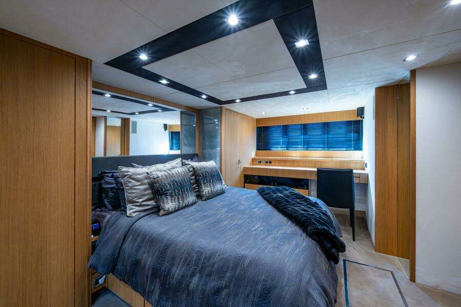 RESET 78ft Fairline Yacht For Sale