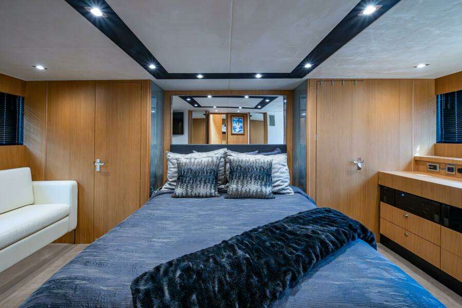 RESET 78ft Fairline Yacht For Sale