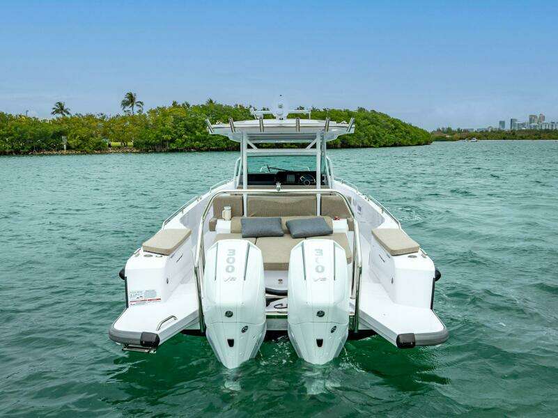 37ft Axopar Yacht For Sale