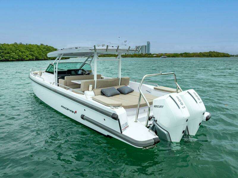 37ft Axopar Yacht For Sale