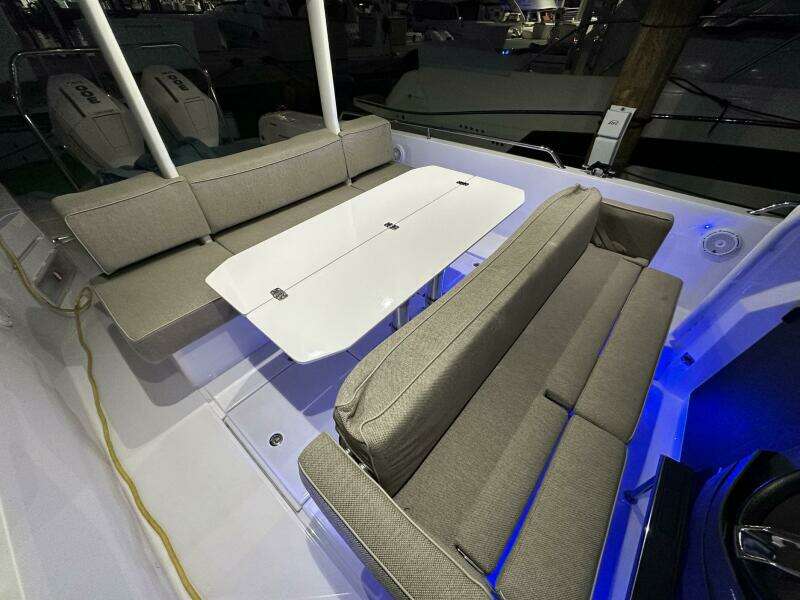 37ft Axopar Yacht For Sale