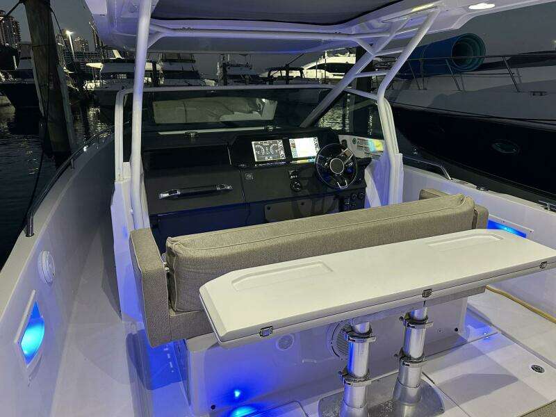 37ft Axopar Yacht For Sale