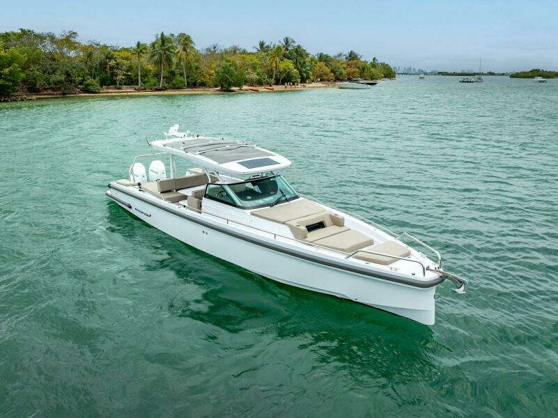 37ft Axopar Yacht For Sale