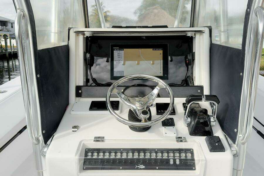 Dominion 33ft Invincible Yacht For Sale