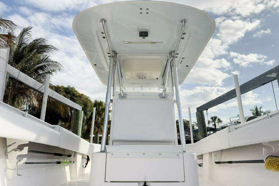 Dominion 33ft Invincible Yacht For Sale