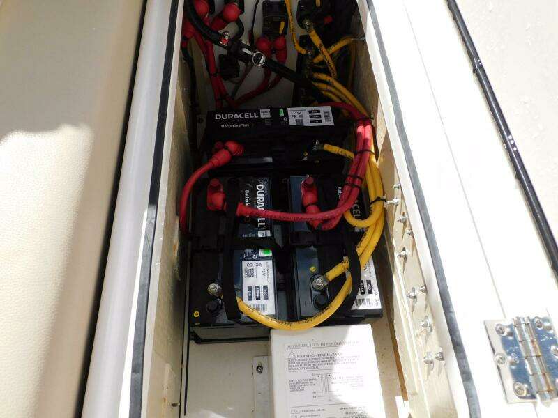 32ft Pursuit Yacht For Sale