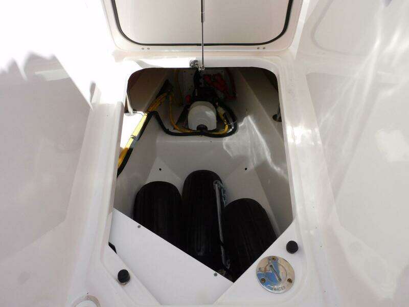 32ft Pursuit Yacht For Sale