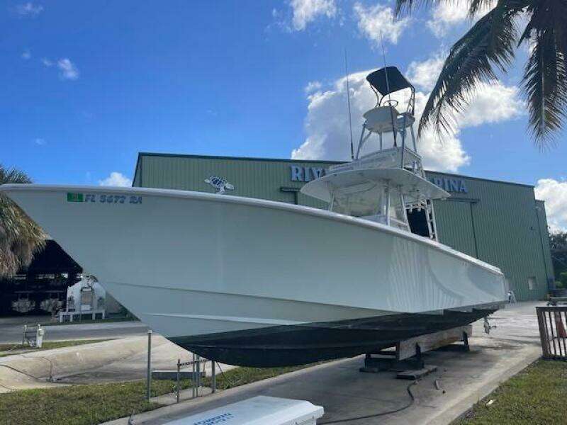 39ft Contender Yacht For Sale
