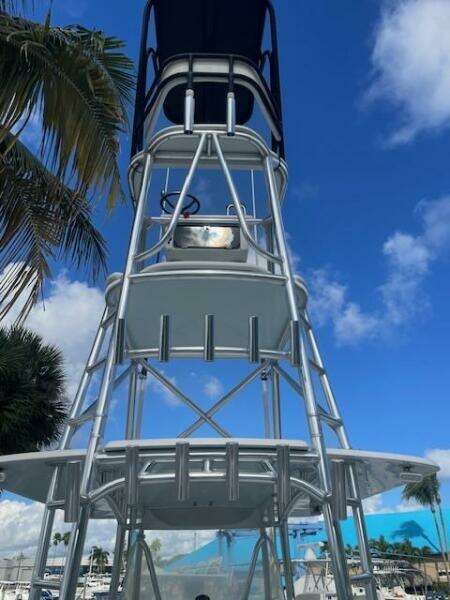 39ft Contender Yacht For Sale