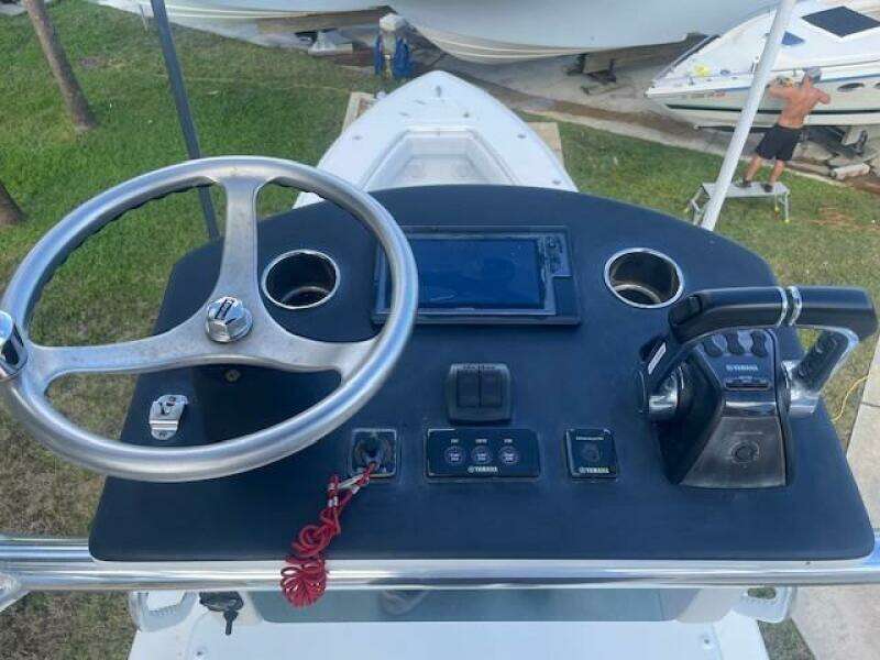 39ft Contender Yacht For Sale