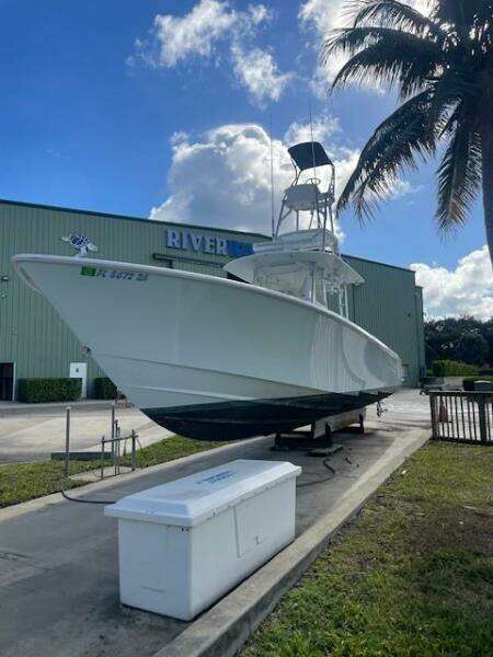 39ft Contender Yacht For Sale