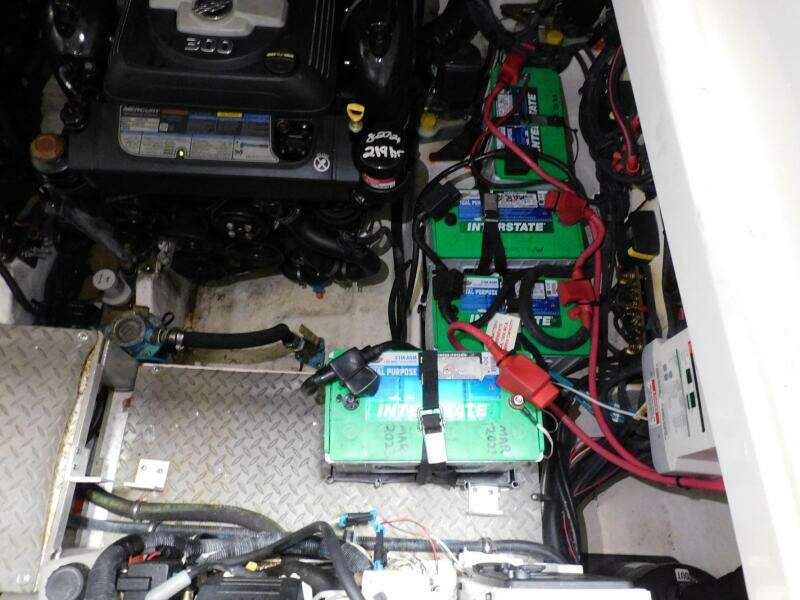 32ft Sea Ray Yacht For Sale