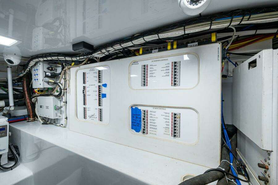 Flying B 54ft Custom Carolina Yacht For Sale