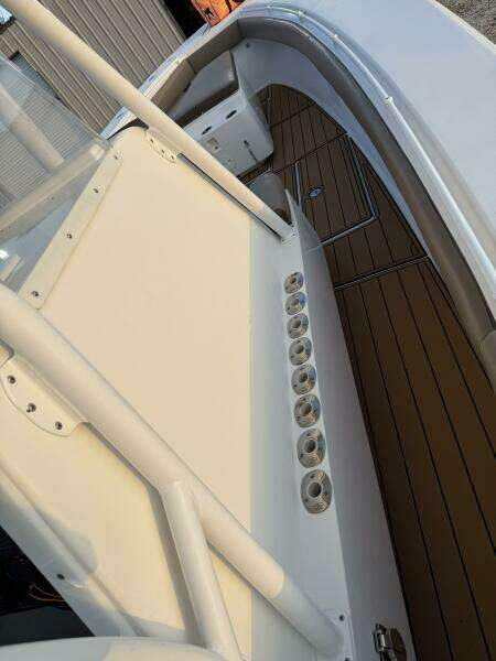 2014 Sea Hunter 40 Center Console