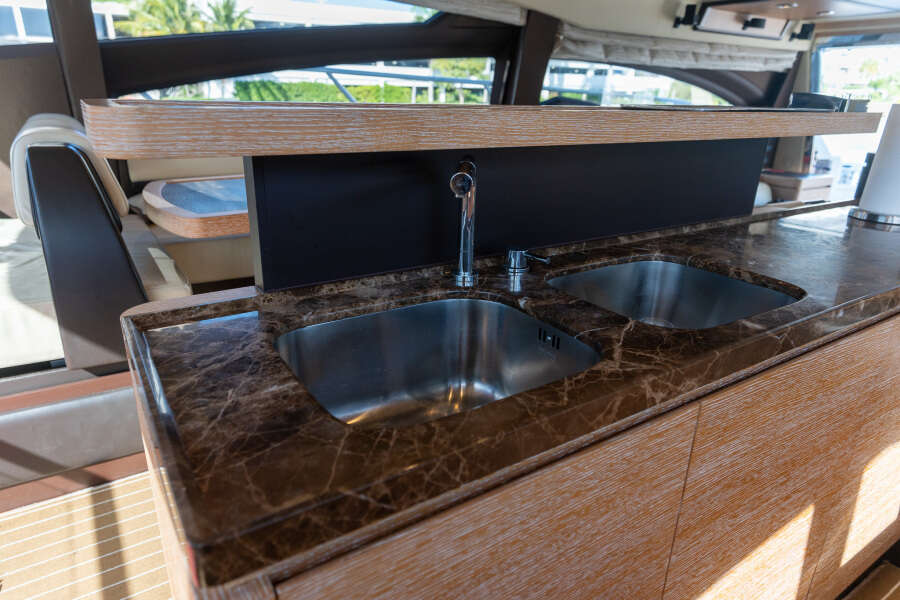 64ft Azimut Yacht For Sale