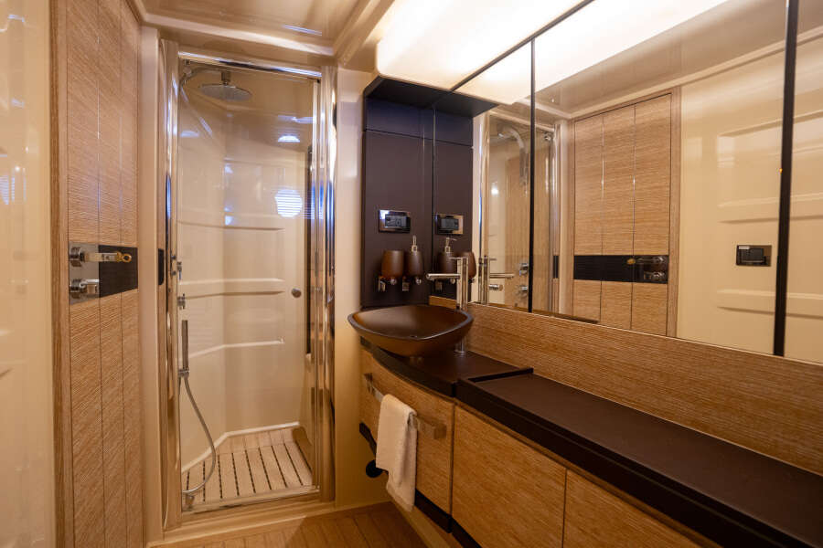 64ft Azimut Yacht For Sale