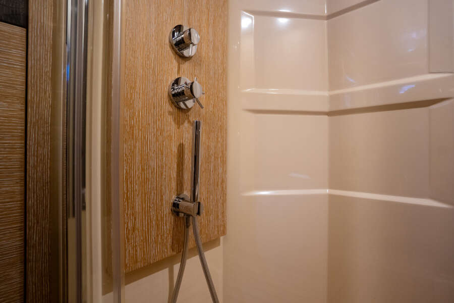 64ft Azimut Yacht For Sale