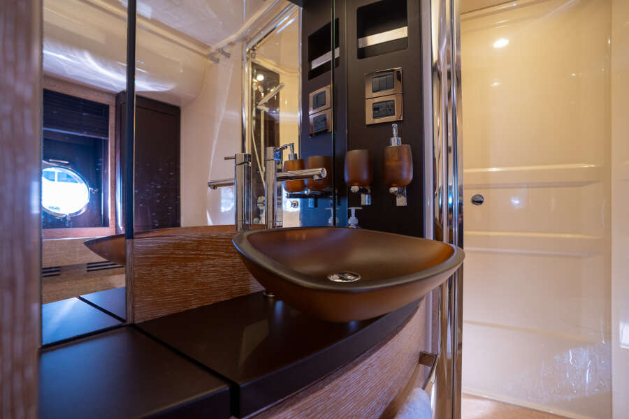 64ft Azimut Yacht For Sale