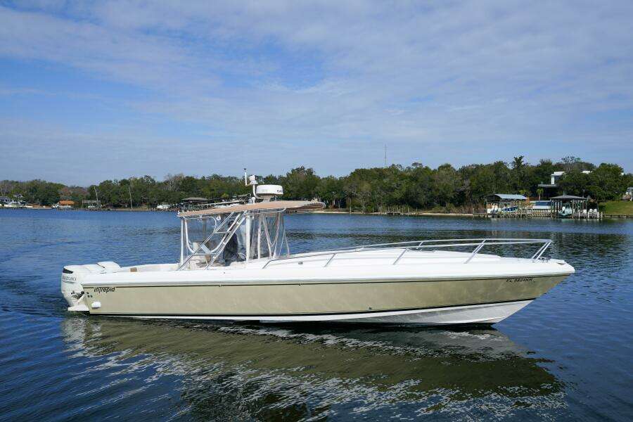 36ft Intrepid Yacht For Sale