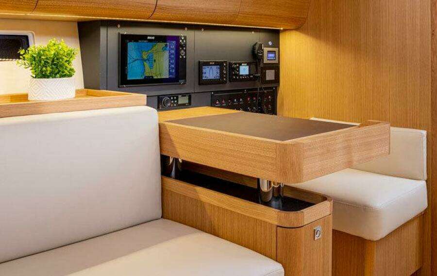 45ft J Boats Yacht For Sale