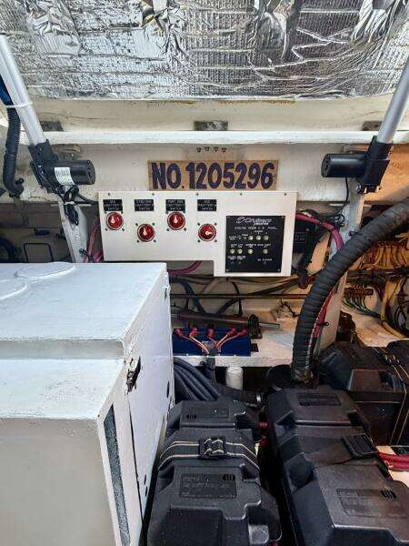 37ft Cruisers Yachts Yacht For Sale