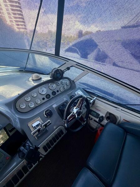 37' 2007 Cruisers Yachts 370 Express