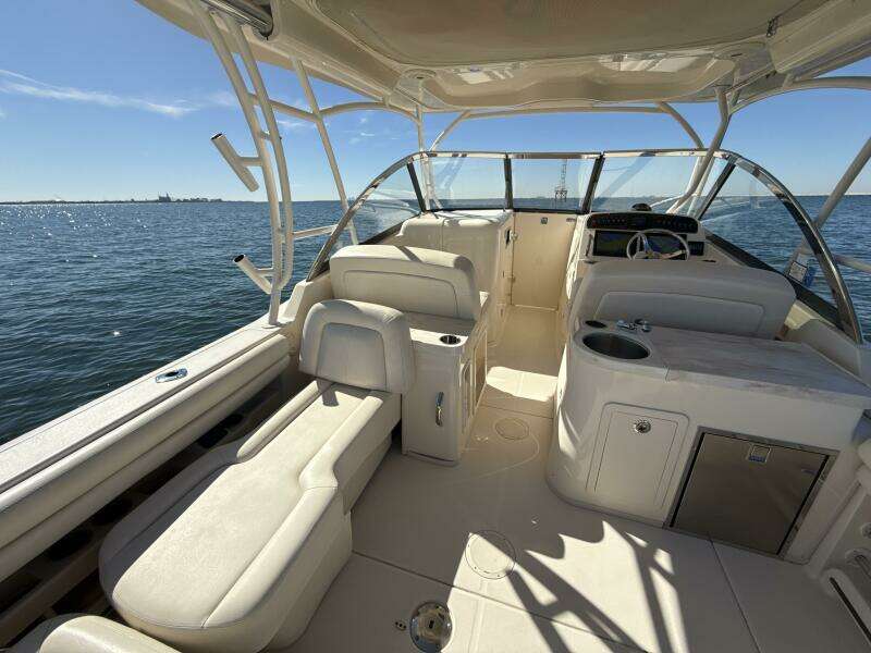 30ft Grady White Yacht For Sale