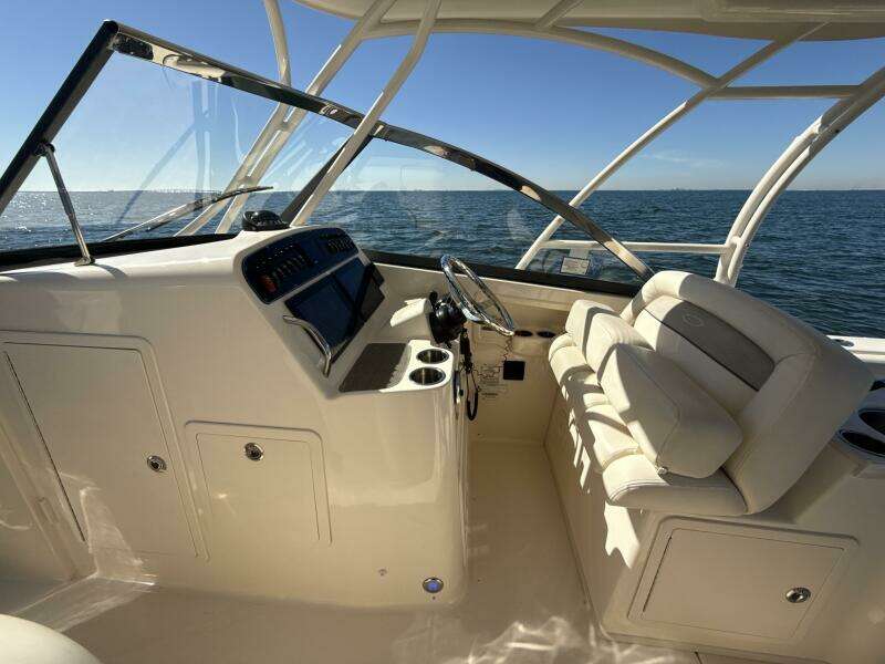 30ft Grady White Yacht For Sale