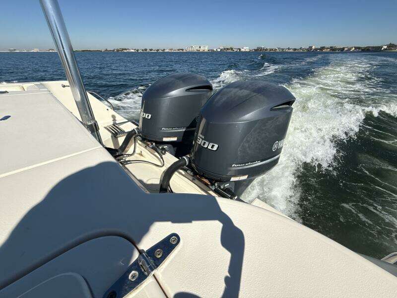 30ft Grady White Yacht For Sale