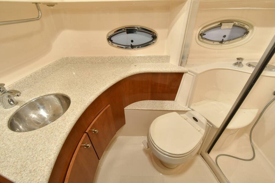 46' 2001 Carver 466 Motor Yacht