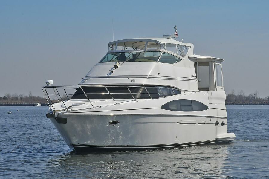 46' 2001 Carver 466 Motor Yacht