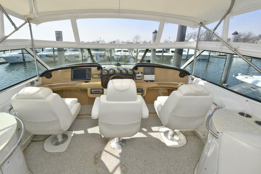 46' 2001 Carver 466 Motor Yacht