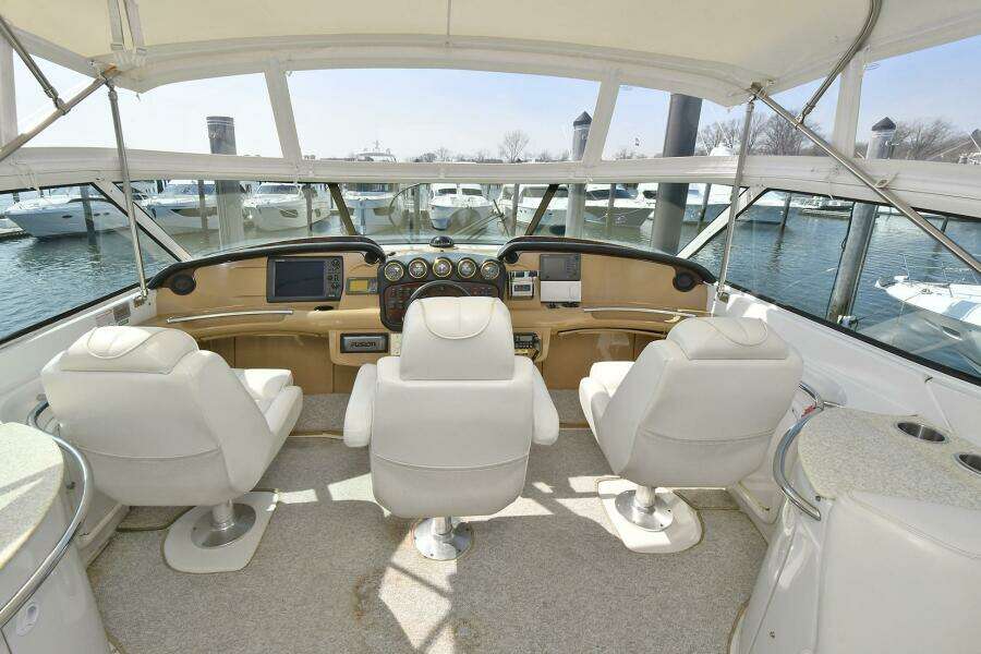 46ft Carver Yacht For Sale