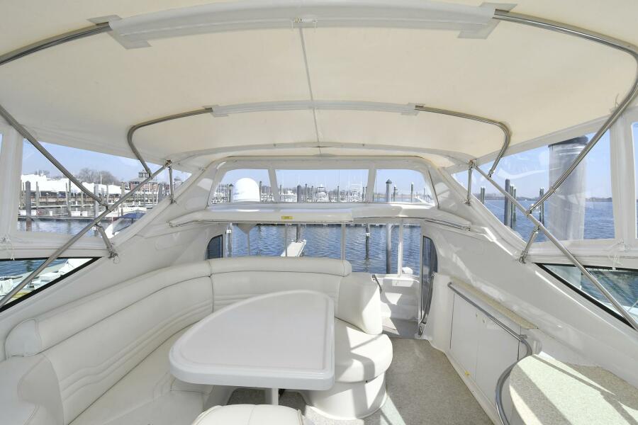46' 2001 Carver 466 Motor Yacht