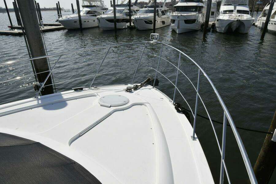 46ft Carver Yacht For Sale