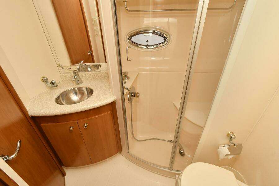 46ft Carver Yacht For Sale