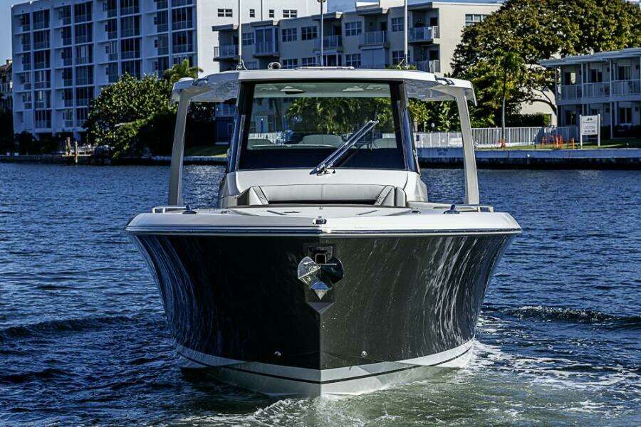 34ft Tiara Yachts Yacht For Sale