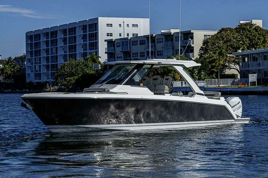 34ft Tiara Yachts Yacht For Sale