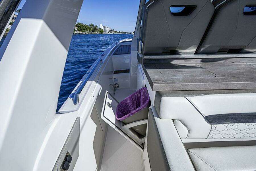 34ft Tiara Yachts Yacht For Sale