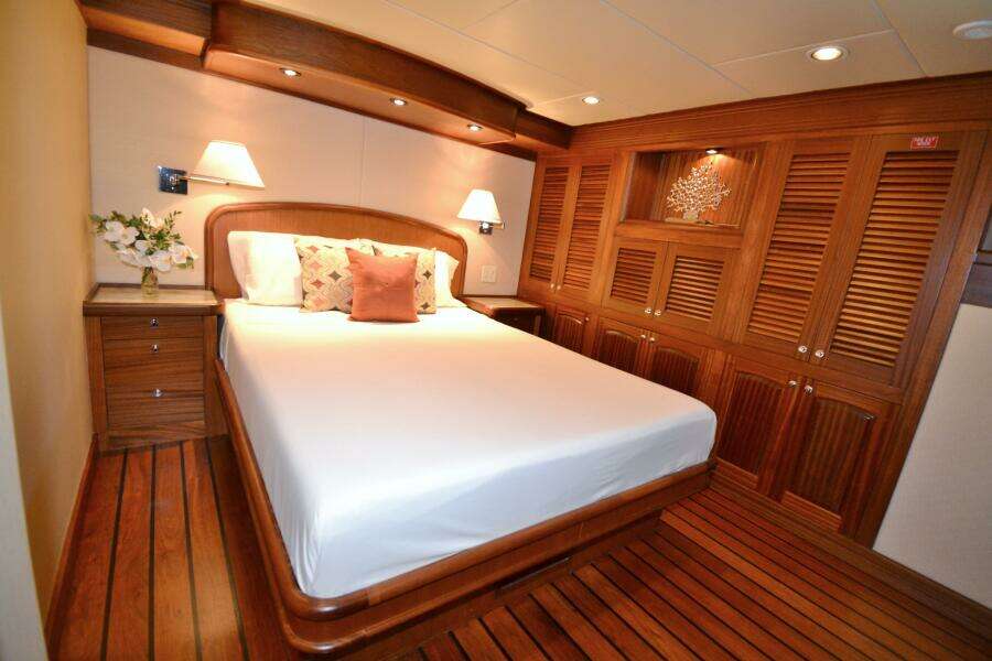 north or south 92ft AllSeas Yacht For Sale