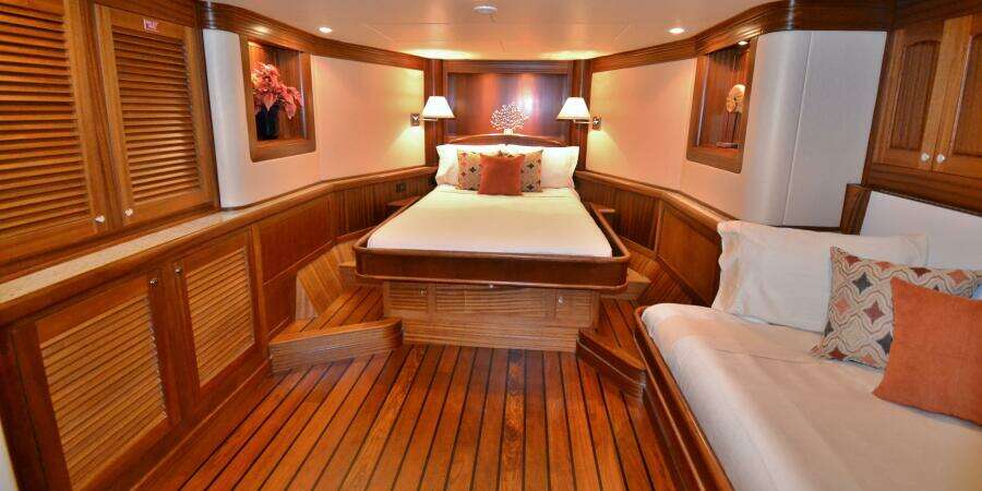 north or south 92ft AllSeas Yacht For Sale