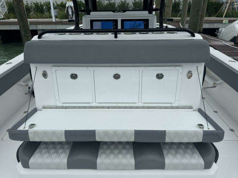 35ft Invincible Yacht For Sale