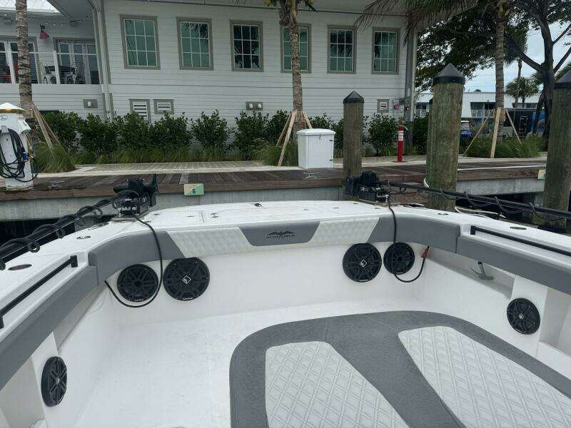 35ft Invincible Yacht For Sale