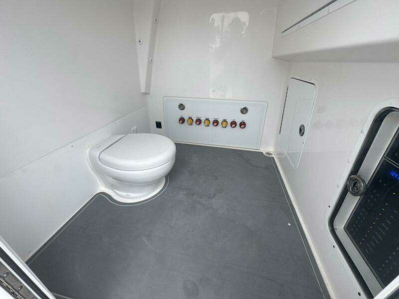 35ft Invincible Yacht For Sale