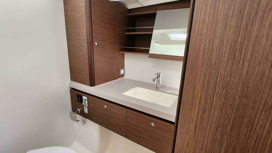 2024 Beneteau Oceanis 51.1