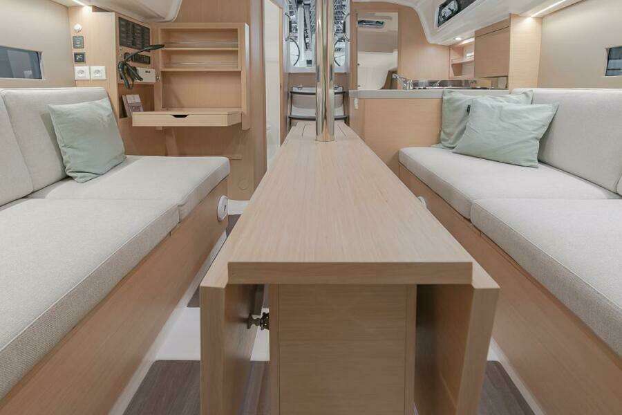 Beneteau Oceanis 30.1