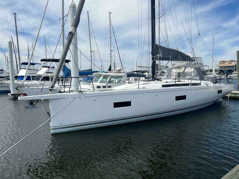 2023 Beneteau First 44