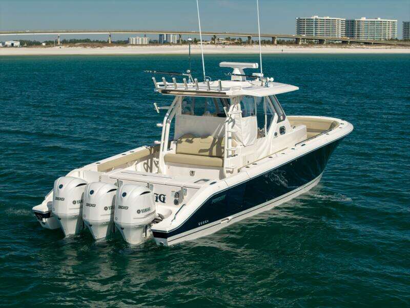 2019 Pursuit S 368 Moon Dogg Stern